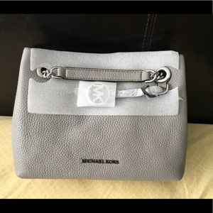 Michael Kors Jet Set Shoulder Bag (Pearl Gray)